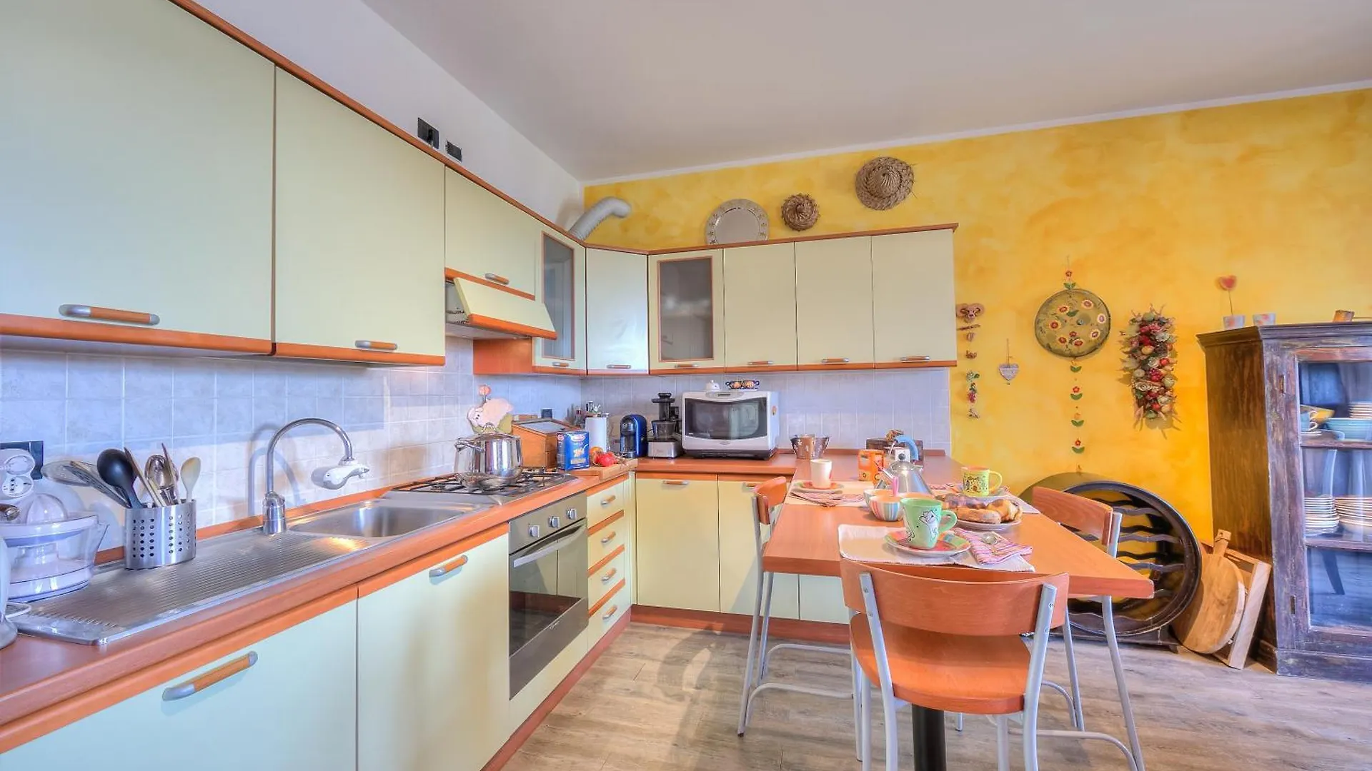 Miralago Lake View Outside Whirlpool - Happy Rentals Ispra 0*,  Itália
